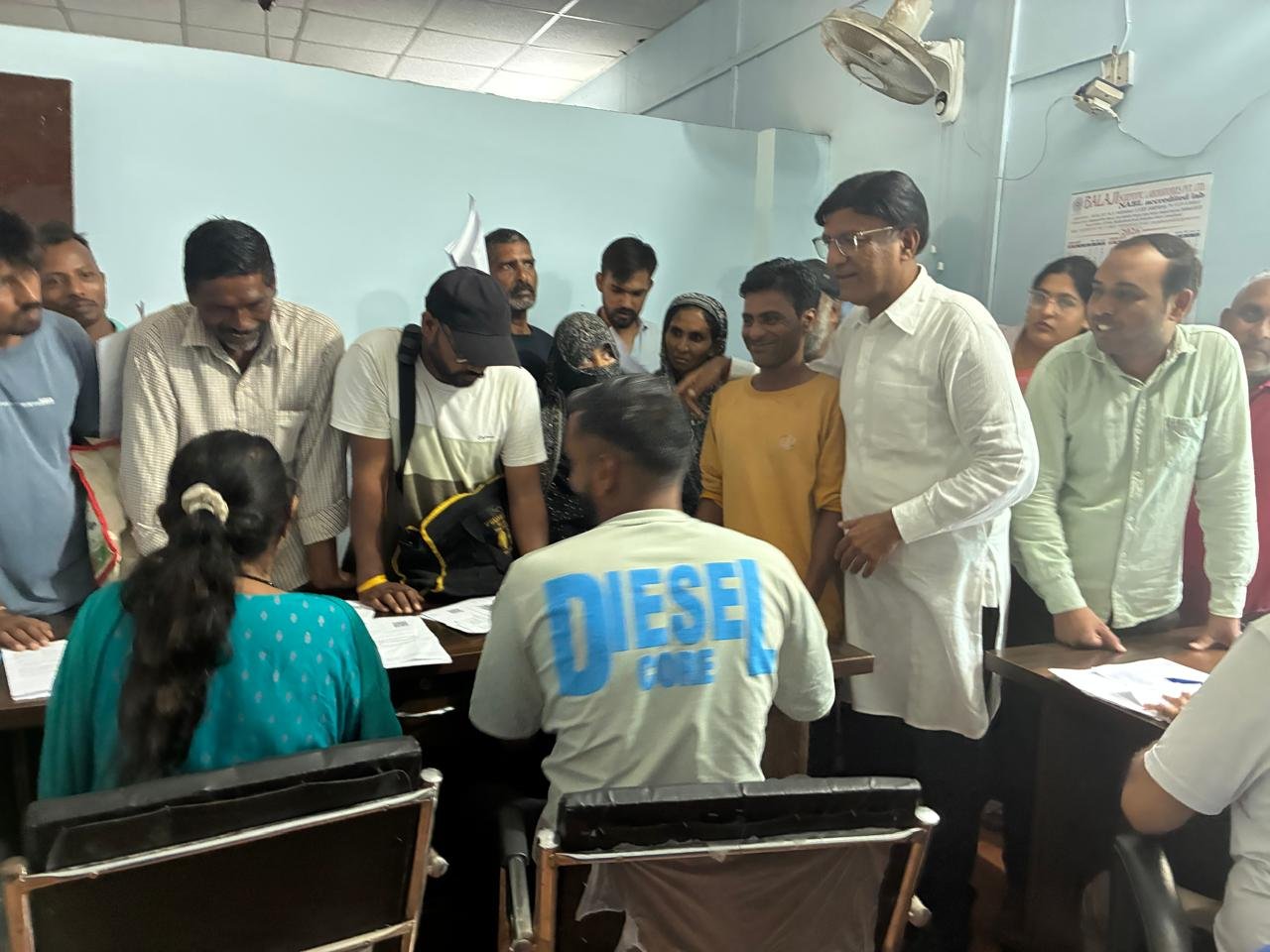 अंबाड़ी नहर पुल और केनाल रोड निर्माण की मांग को लेकर पूर्व मंडी अध्यक्ष विपुल जैन ने गढ़वाल आयुक्त को लिखा पत्र